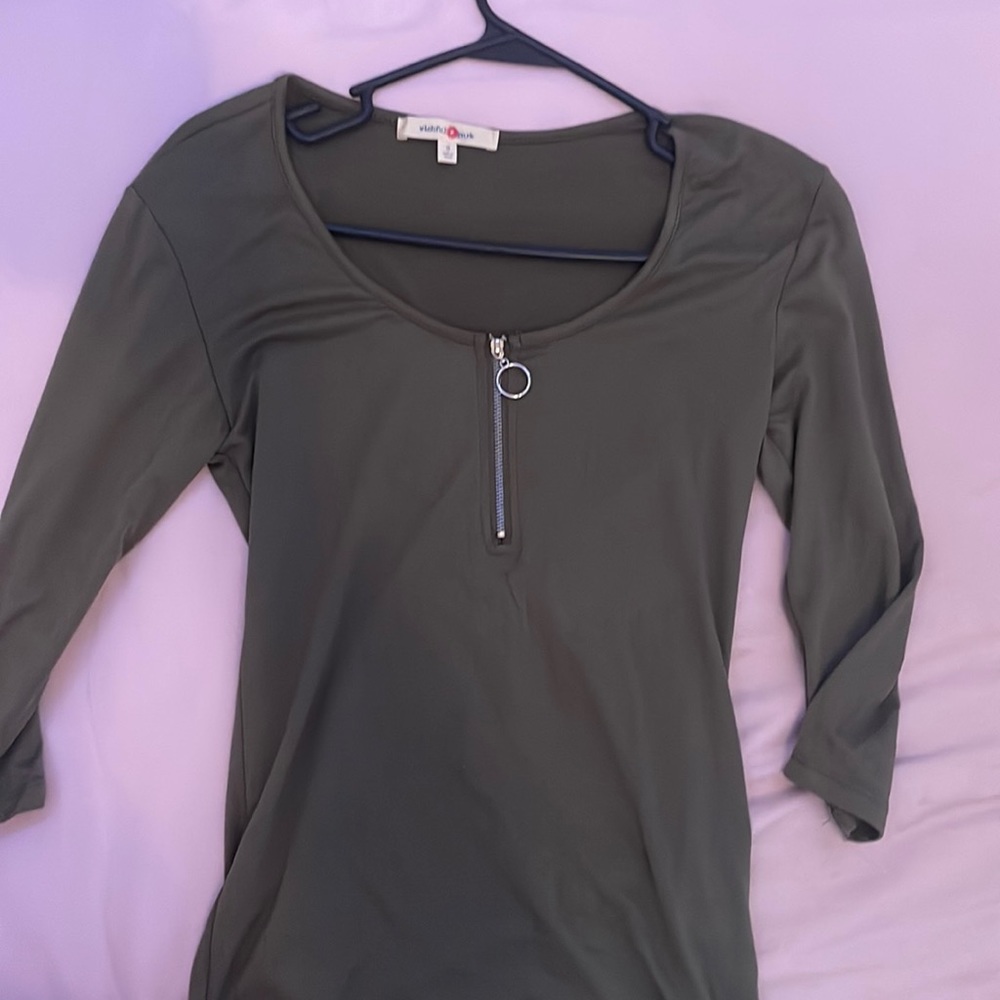 Small green top